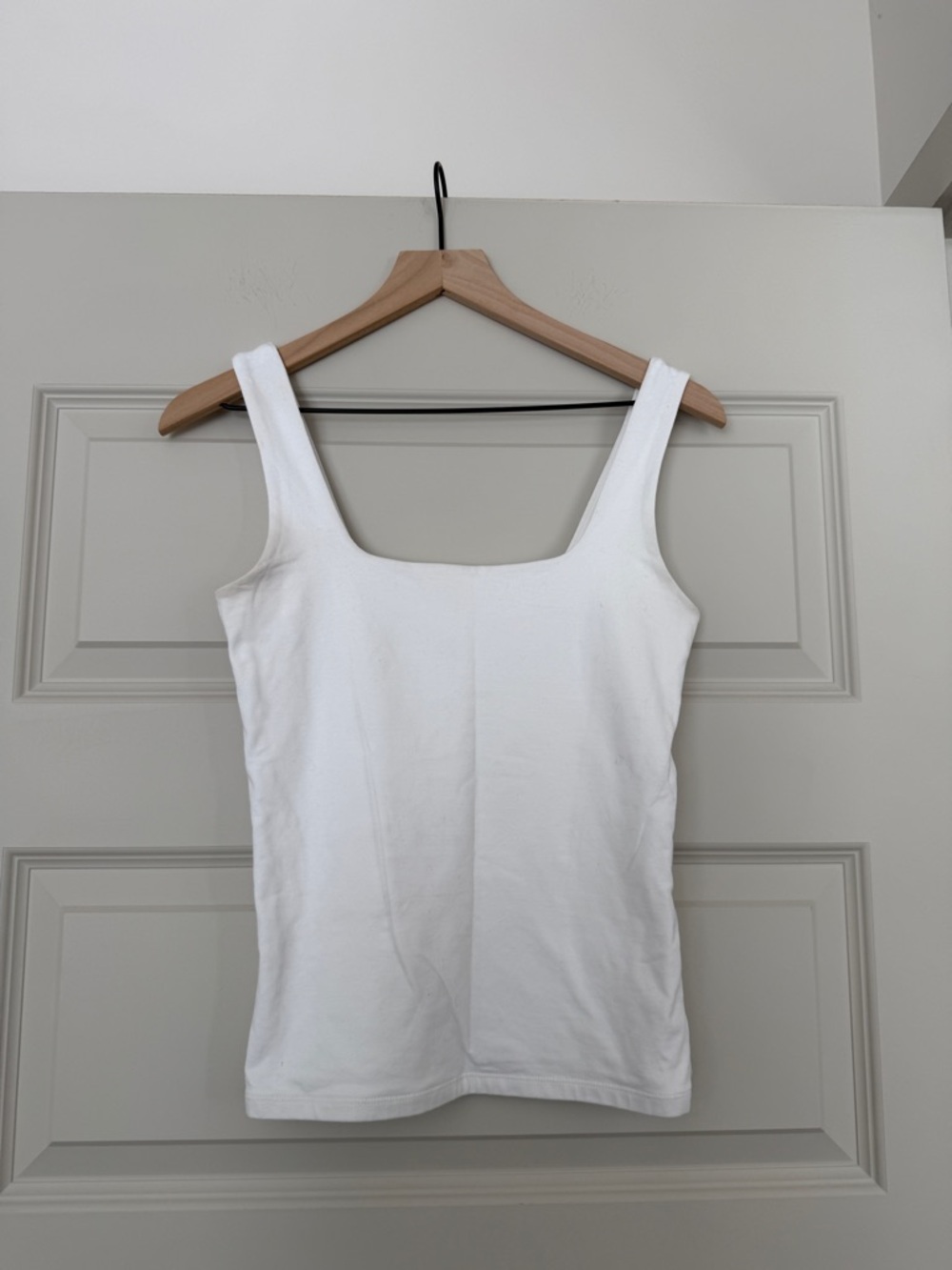 A&F White Square Neck Tank Top - Women
